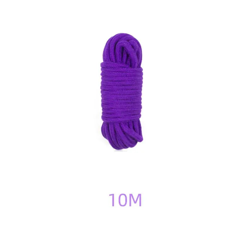Cuerda de algodón morada de 10 metros para Shibari, perfecta para bondage creativo. Material suave y duradero para juegos eróticos.